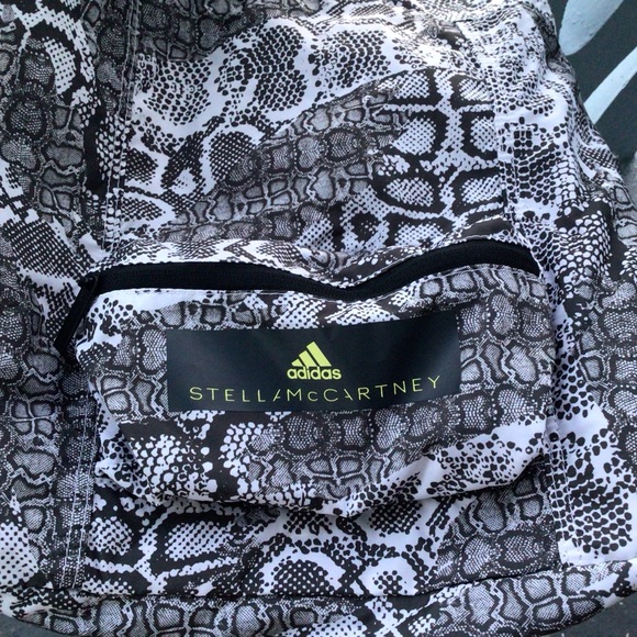 Stella McCartney Waist, Shoulder Convertible Backpack Bag in Faux Python Pattern - Picture 10 of 16